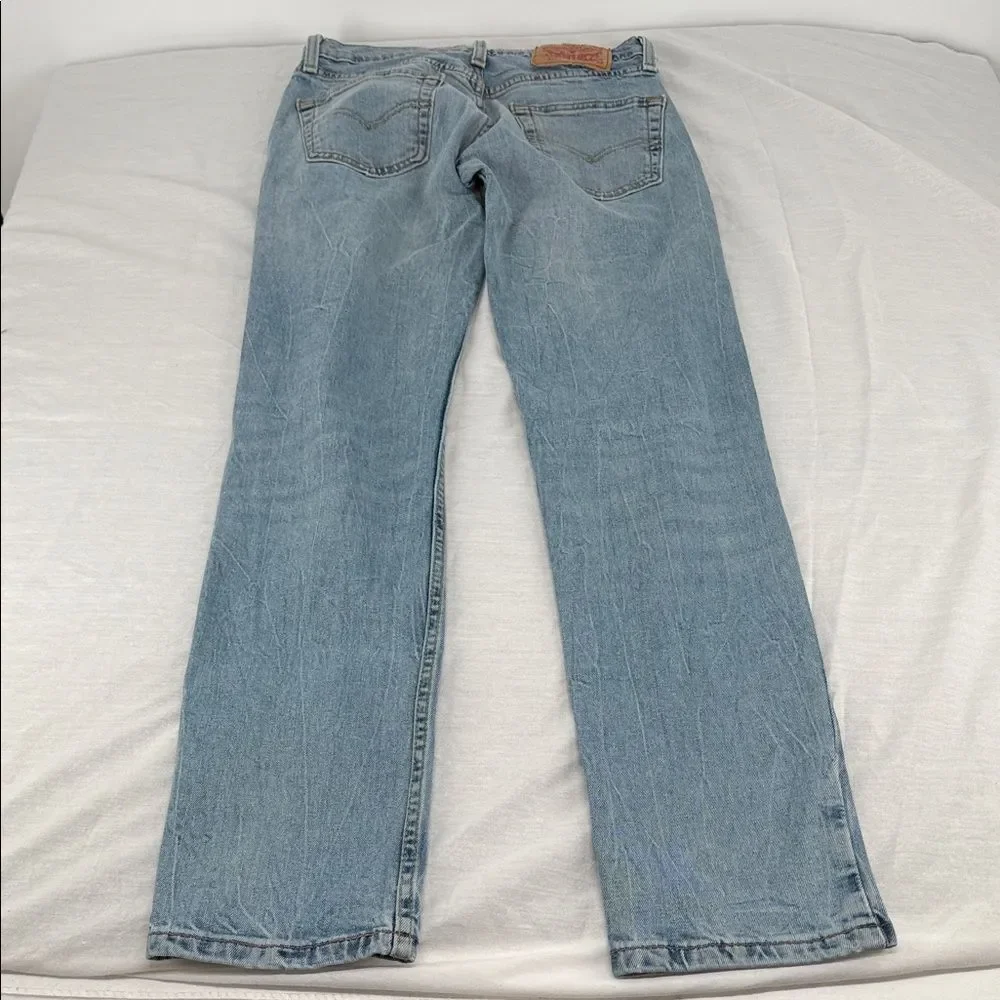 Levis this item